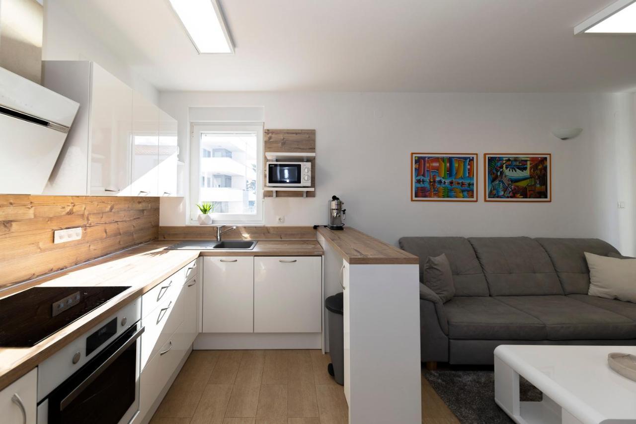 Joy 2 Apartment Novalja Dış mekan fotoğraf